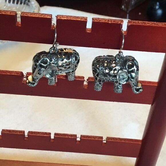 $12 ea or 3/$25 Silvertone Elephant Earrings - Picture 2 of 5